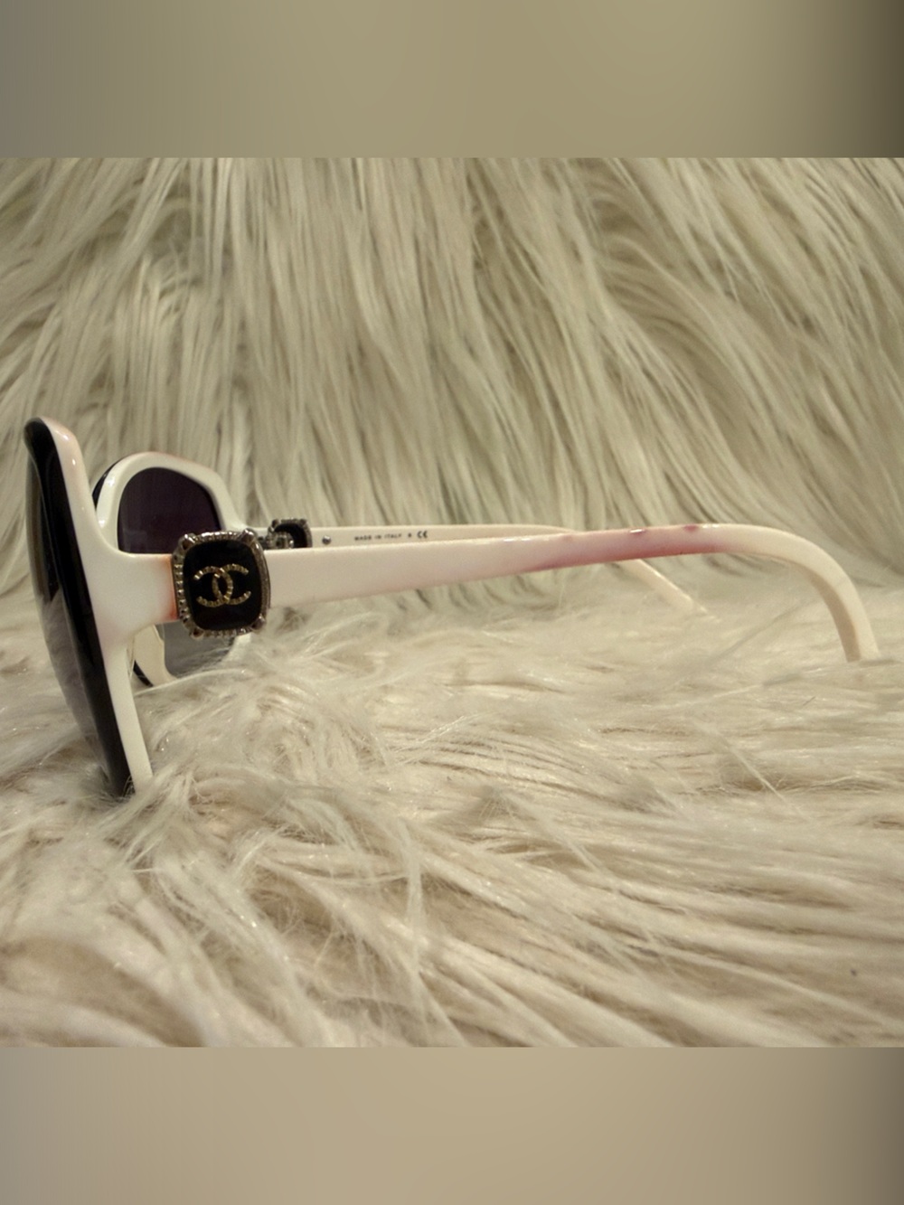 CHANEL White Frame Sunglasses with Black Lenses and Gold Logo Accent